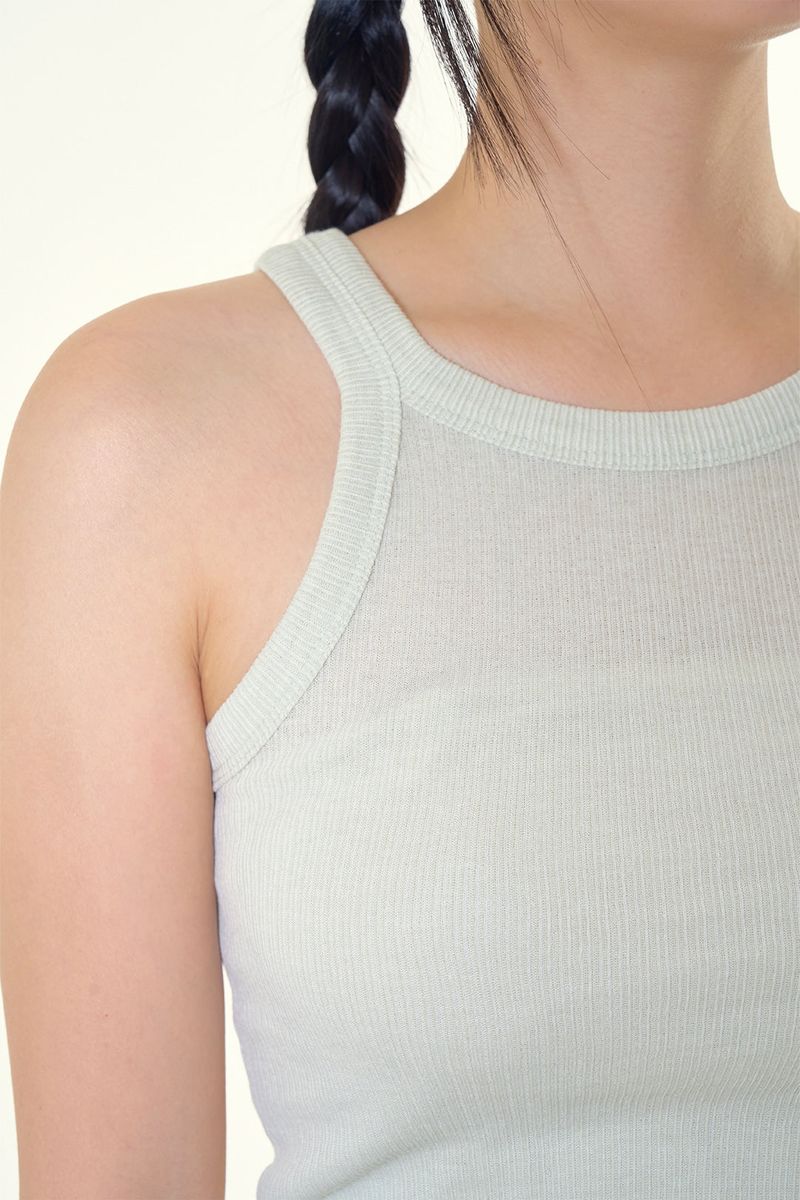 Half wrinkled ribbed sleeveless