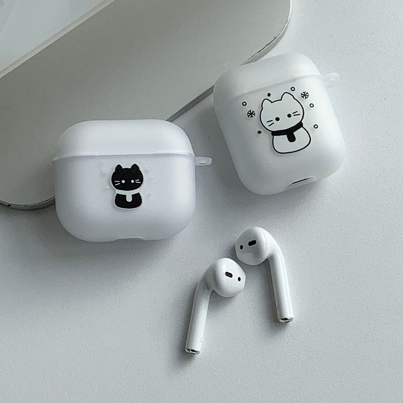 Black - Winter Sketch Somecat AirPods Case_matt