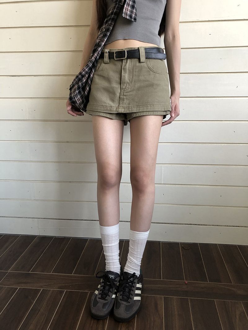 dereborujo（ドレボルゾー）の「カーキ コットン ミニパンツスカート（パンツ）」