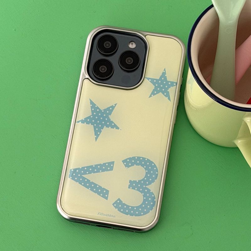 fillwithlove（フィルウィズラブ）の「[Epoxy] Lov3(butter)シルバーバンパーケース（スマホグッズ/小物）」