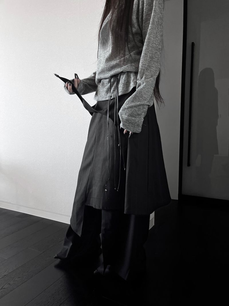 dust D-ring asym midi skirt (2color)