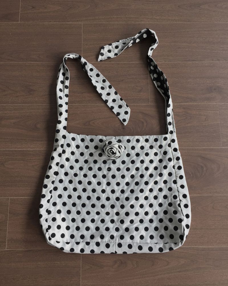Corsage Dot Shoulder Bag (2color)