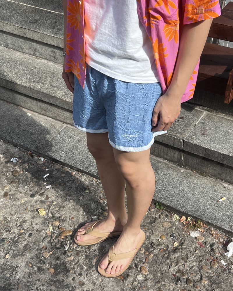 CRINKLE SHORTS SKY BLUE (SHORT FIT)