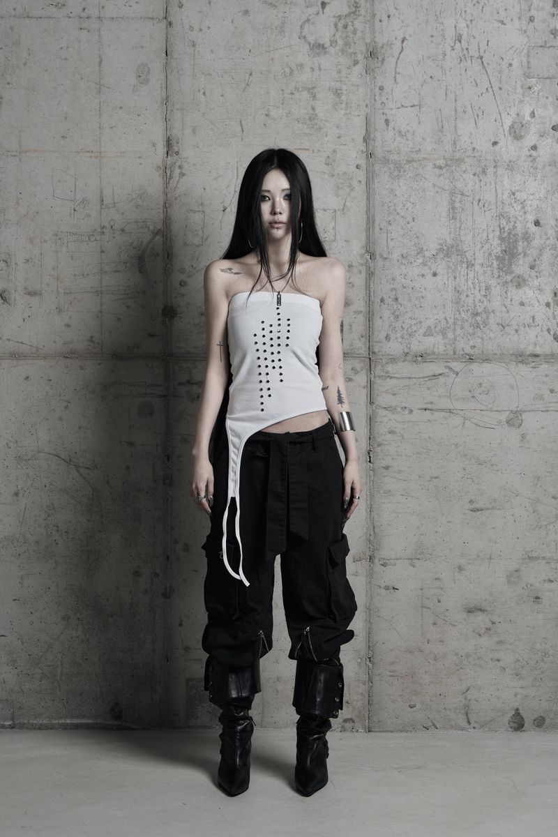 [label] studded asymmetric strap tank top WHITE