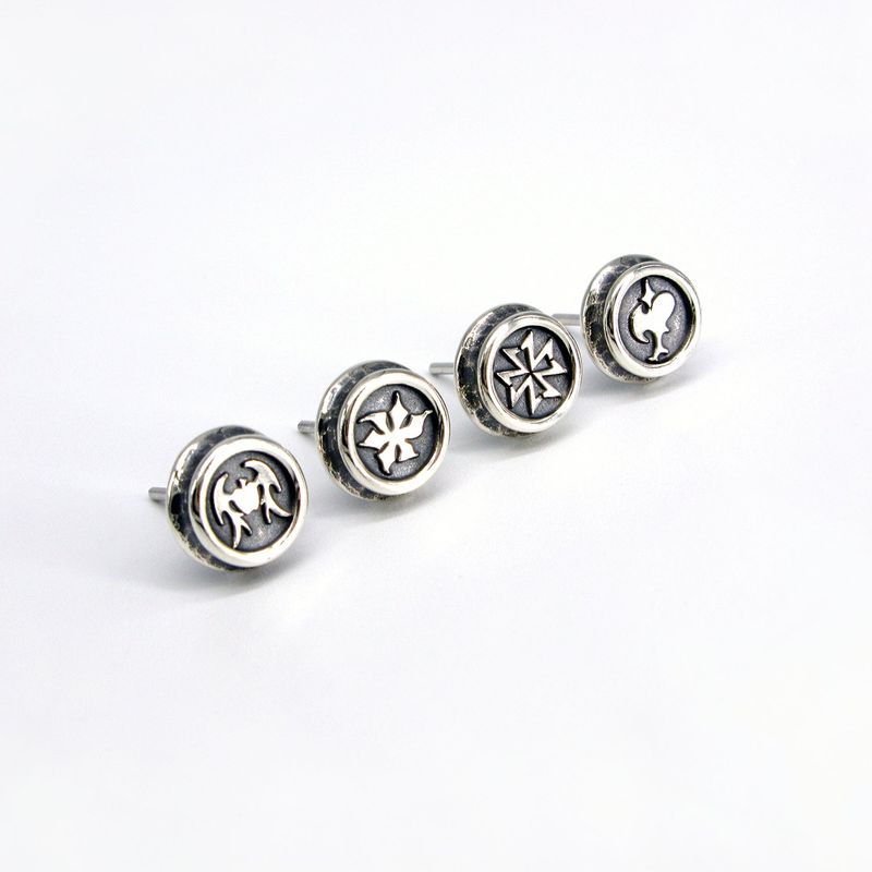 BoutonL-S1 silver stud earring