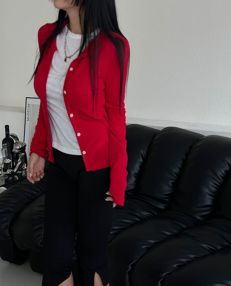 Fluffy and basic plain long-sleeved T-shirt