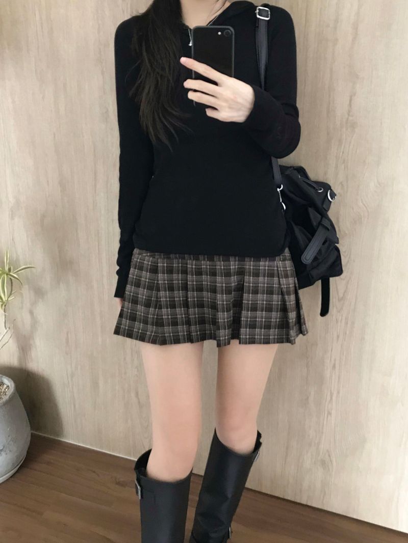 Fair Checkered Pleats Skirt (2 colors)