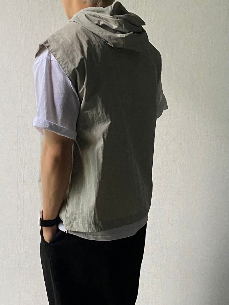 Cap Hooded Nylon Vest 4C