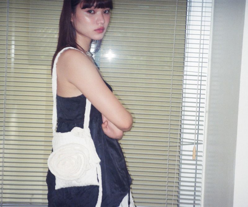 YAHN SISI(ヤーン シシ)の「Rose Jacquard Bag - Ivory(Bags)」