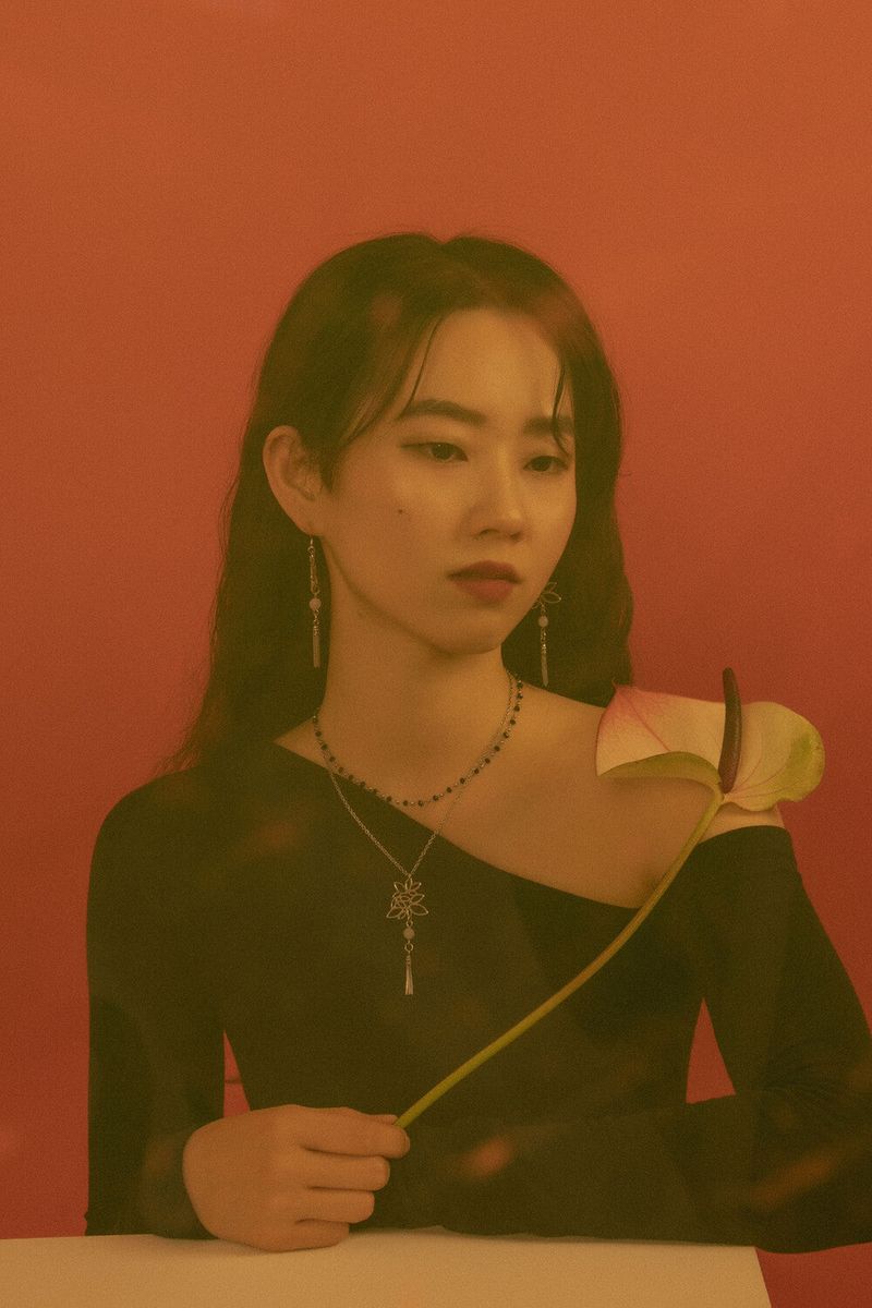 yeonhwa necklace