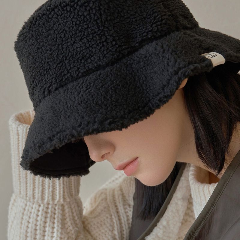 VA Square Label Reversible Bucket Hat / Black
