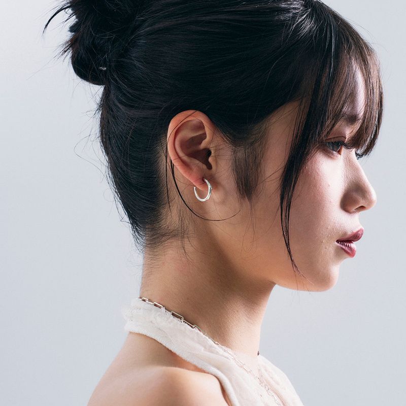 SENTIMENTS（サンティマン）の「NO.389 ロゴピアス（アクセサリー）」