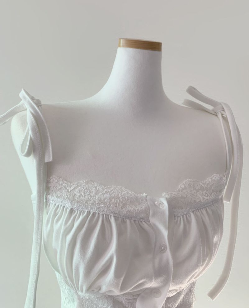 Arzen strap lace top (white)