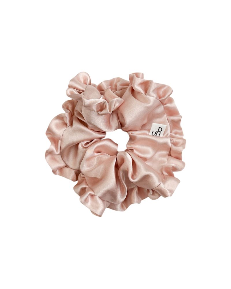 dungeureon（ドゥングロン）の「After Frill Scrunchie (Pink)（Hair Accessories）」