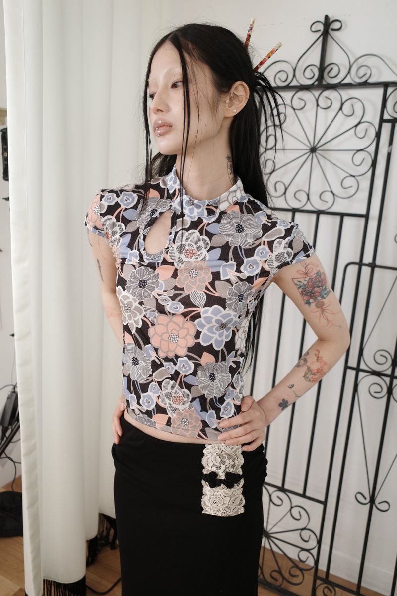 [香] Qipao Floral Top (Black)