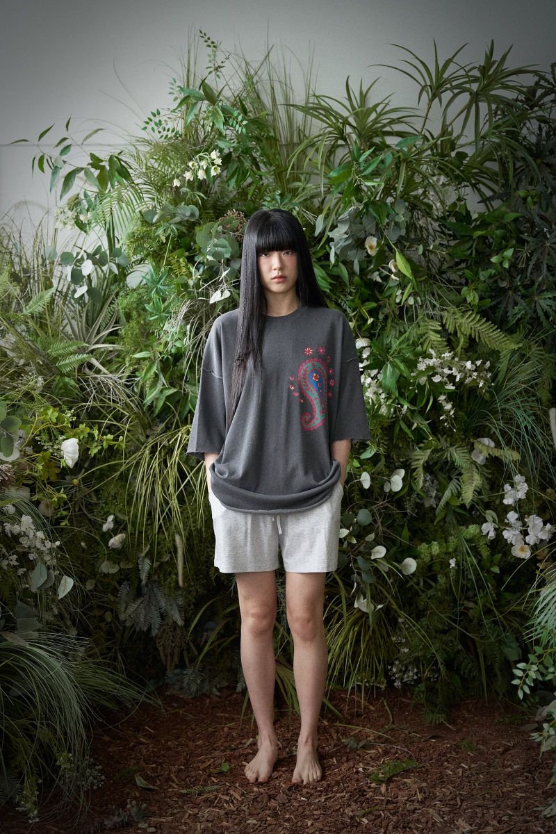  PAISLEY PRT. CUT-OUT 1/2 TEE (Charcoal)
