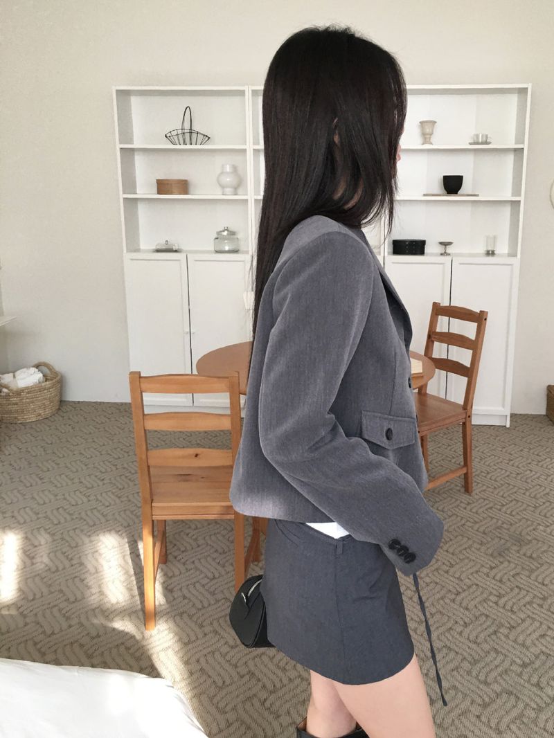 Urban button crop jacket