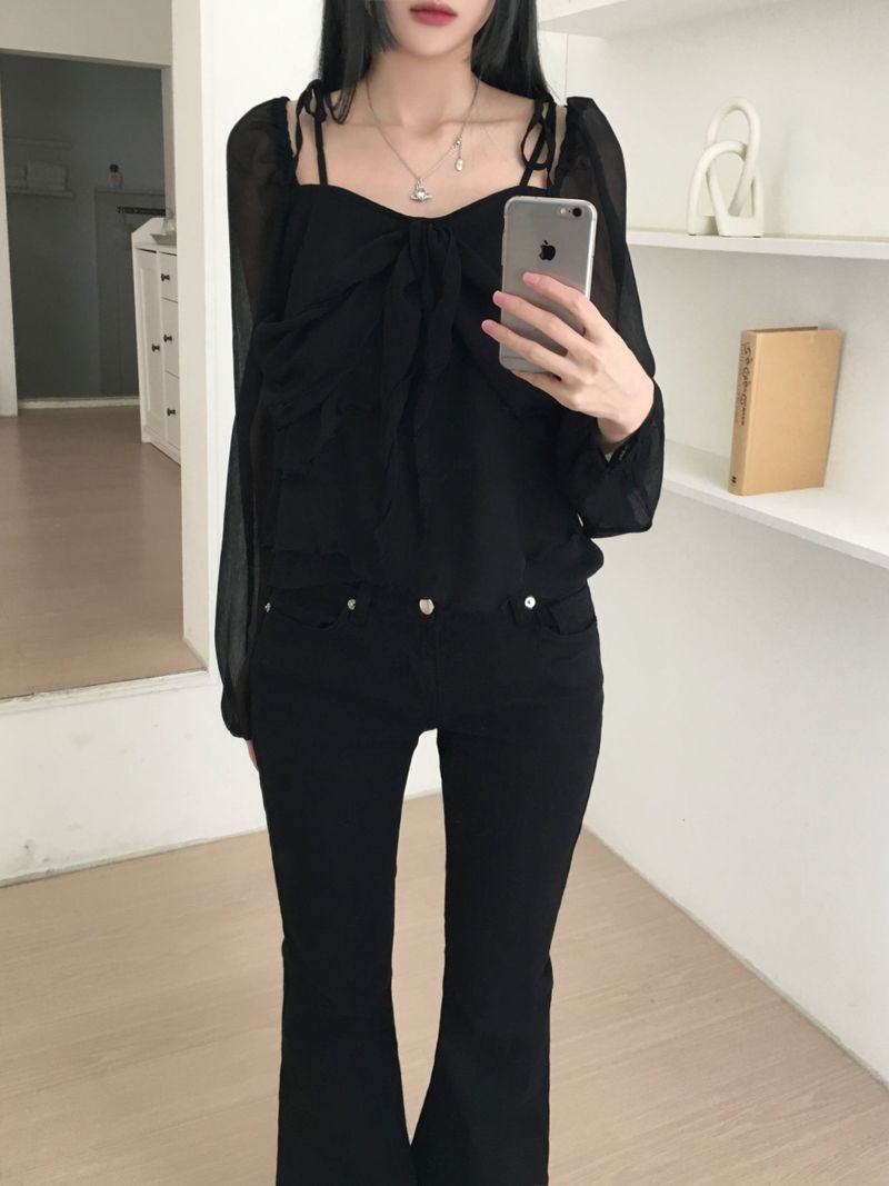 cheek ribbon blouse (2 colors)