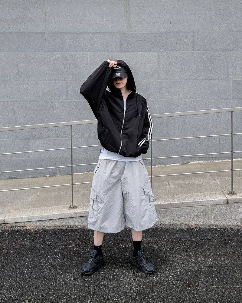 Kelt Nylon Cargo Bermuda Pants