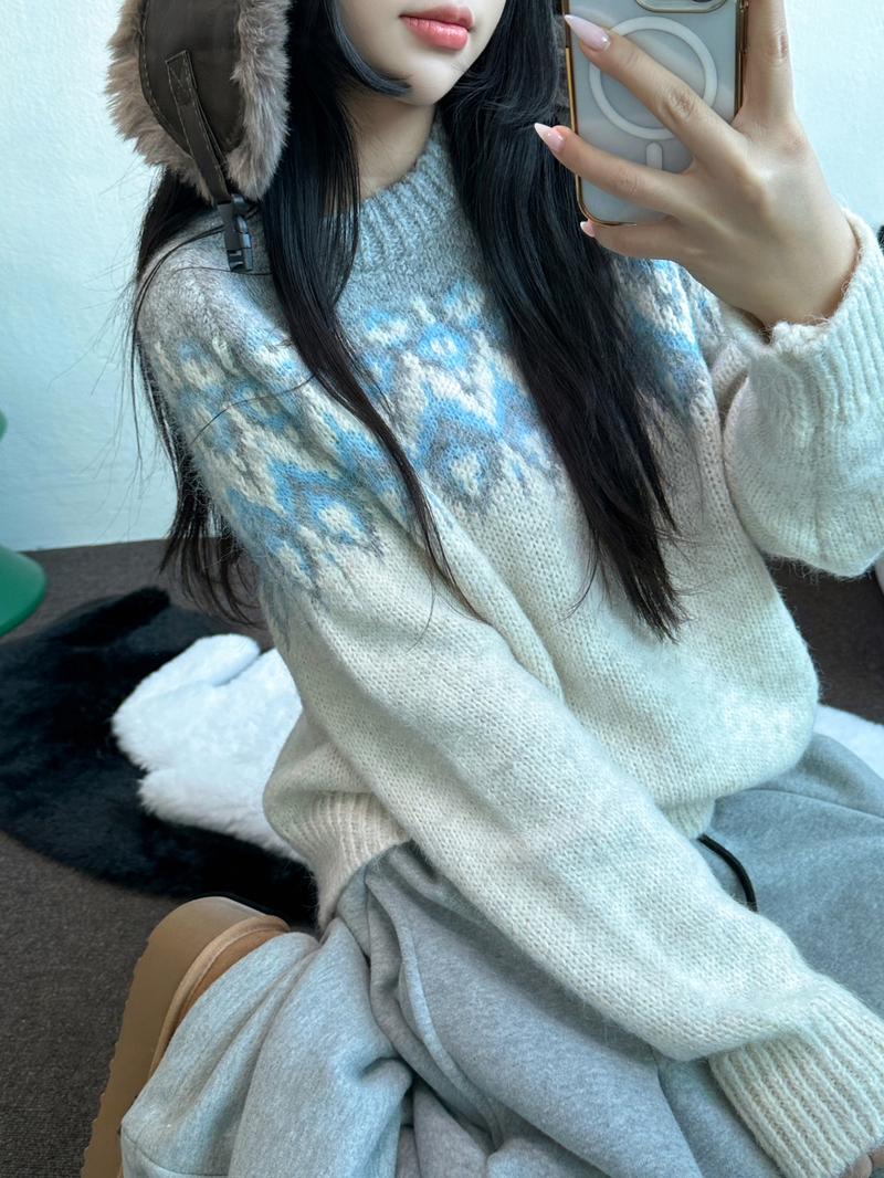 CCORTTI(コルッティ)の「WOOL🧸 ANGORA SNOW FLOWER ROUND KNIT ❤🤎🩵💙4COLOR(Tops)」