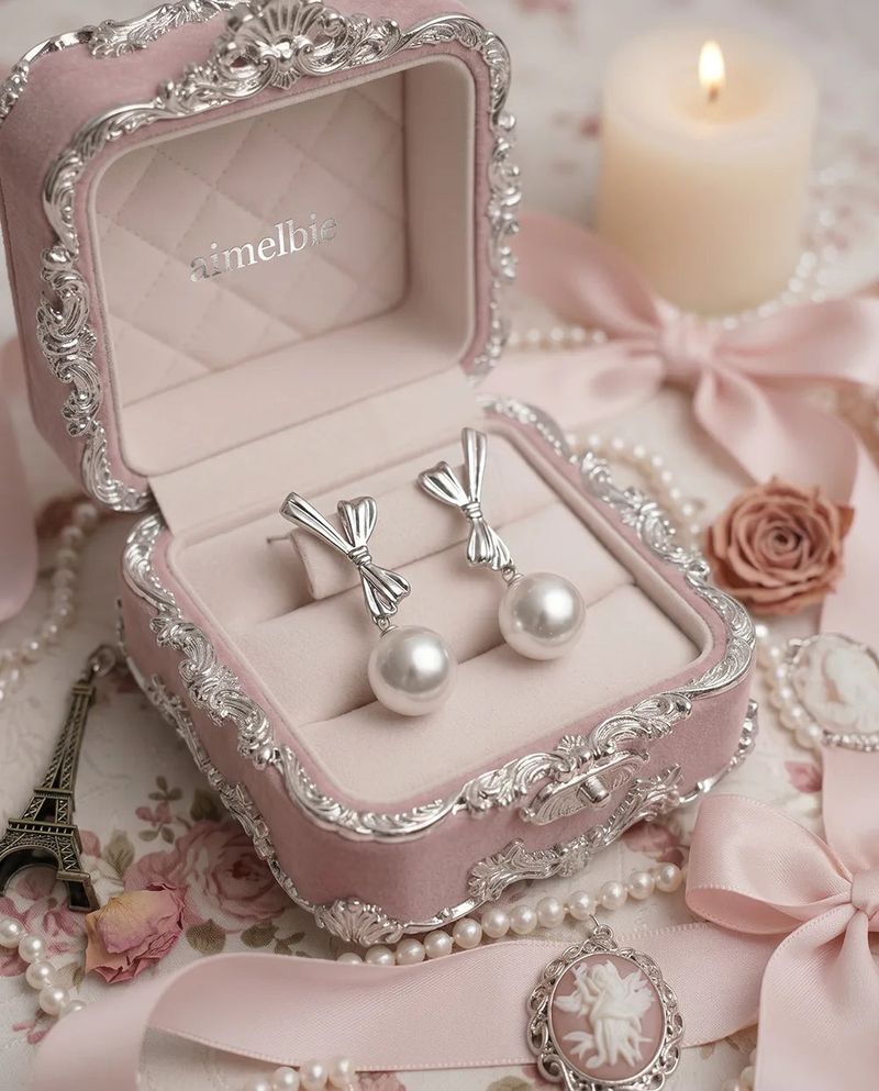 [Red Velvet Seulgi, KISS OF LIFE Belle Piercing] Dalia Ribbon and Pearl Piercing - Silver Color