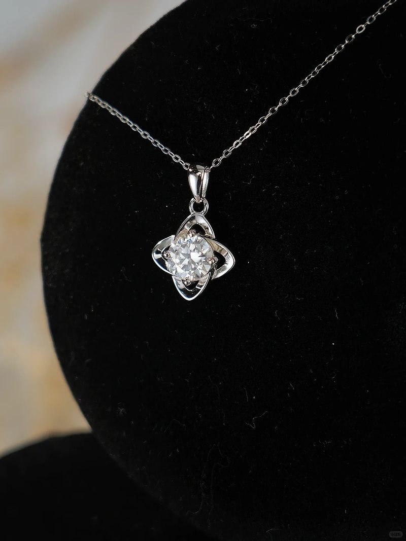 CANDICE(キャンディス)の「Summer limited edition four-leaf clover diamond necklace(Accessories)」