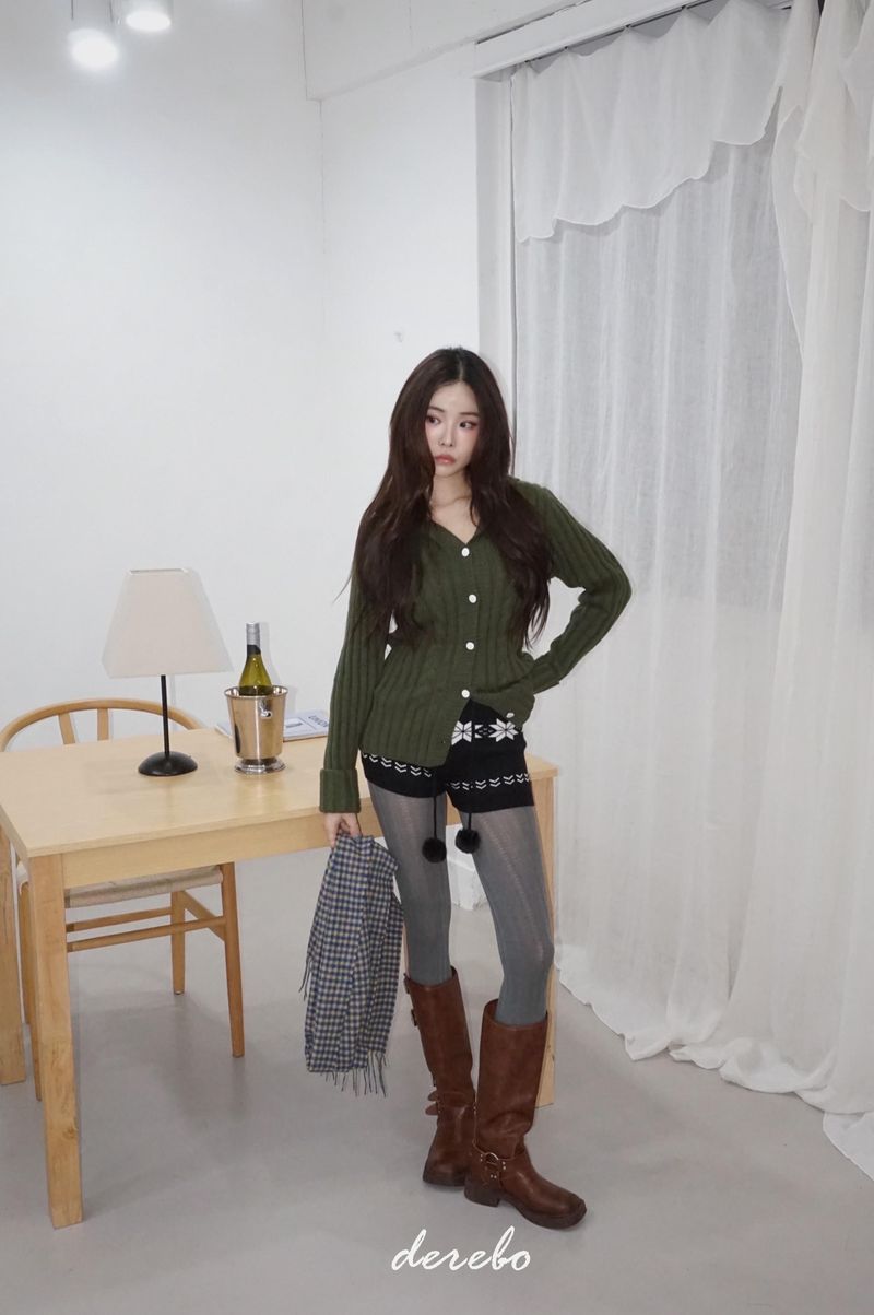 Graphic Knit Shorts