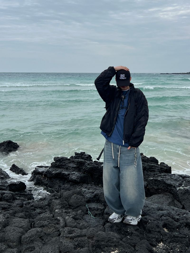 Gale Shirring Windbreaker (2 Colors)