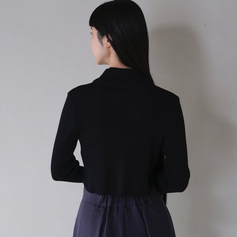 zip cropped knit