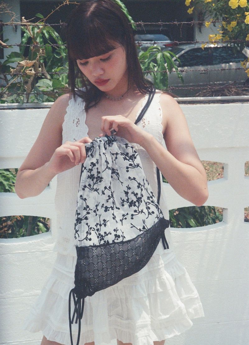  Lace Drawstring Bag - Flower