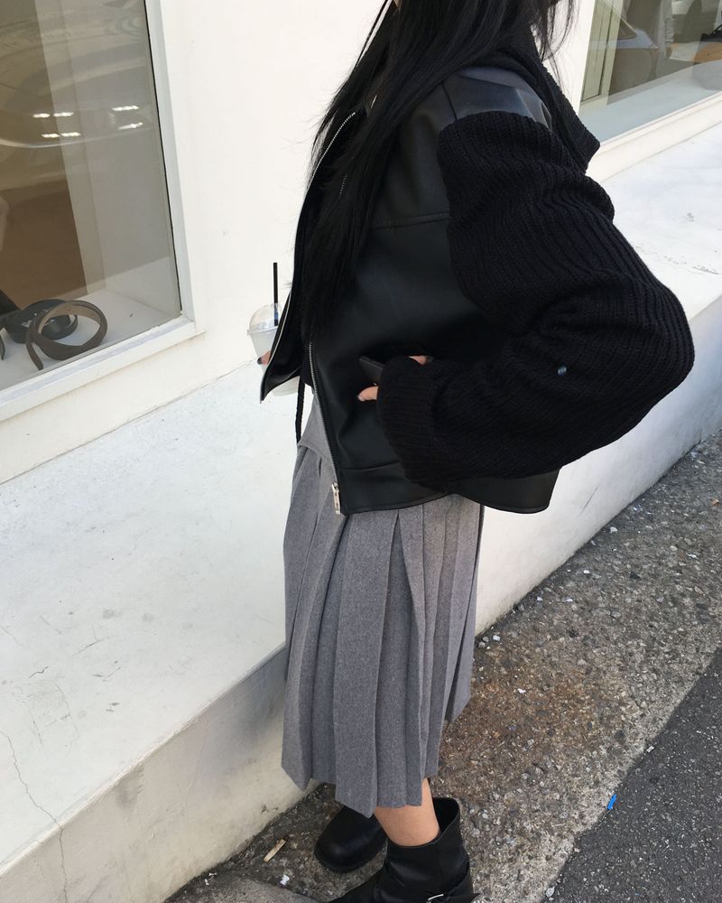 Belt pleated long skirt