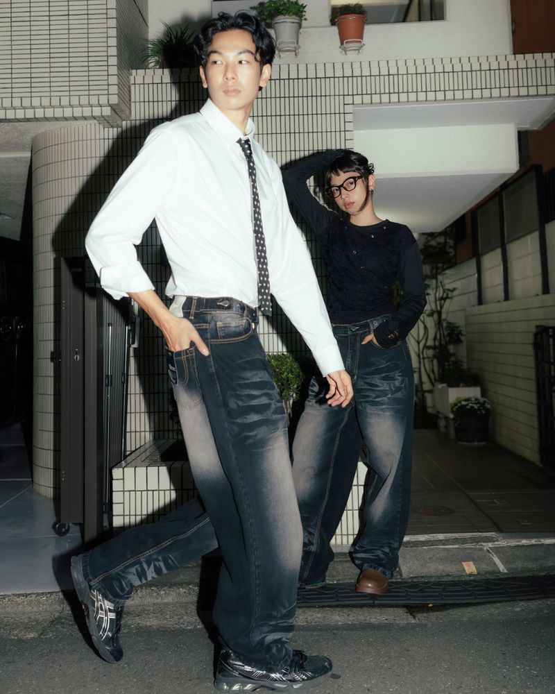 catha（カタ）の「Black Line Up Washed Jeans（Pants）」