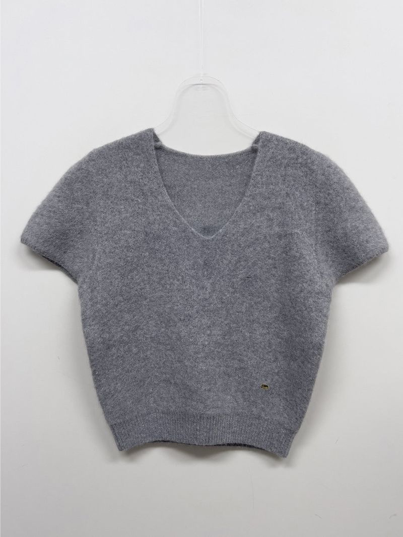 V-neck angora short-sleeved knit