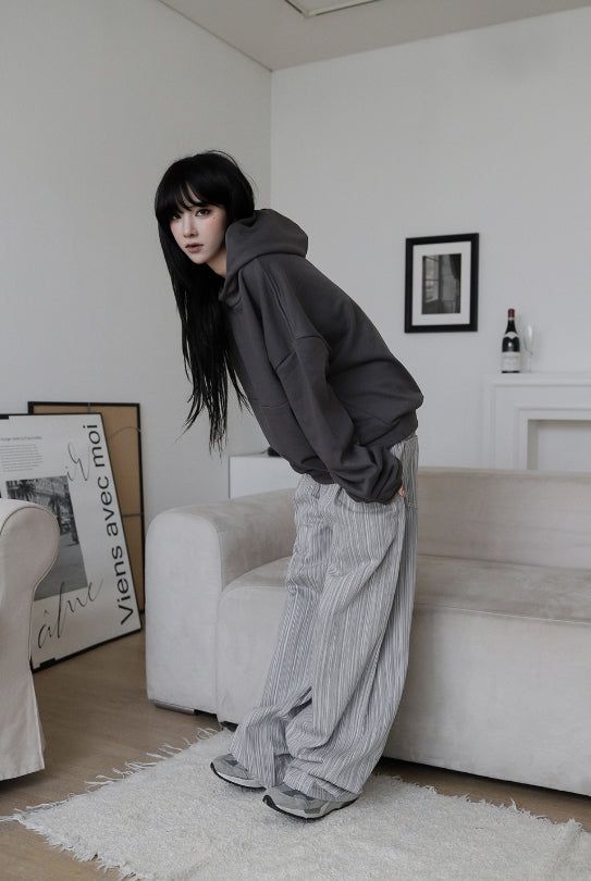 High-neck cut-off hood zip-up
