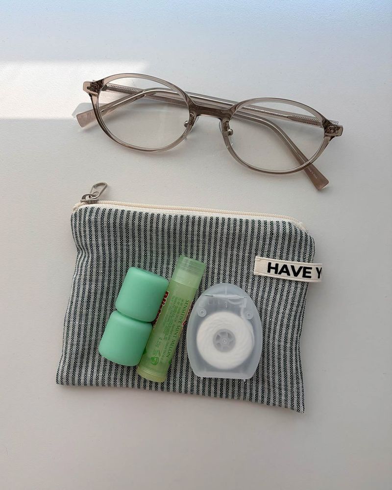 Linen stripe flat pouch - green , S size