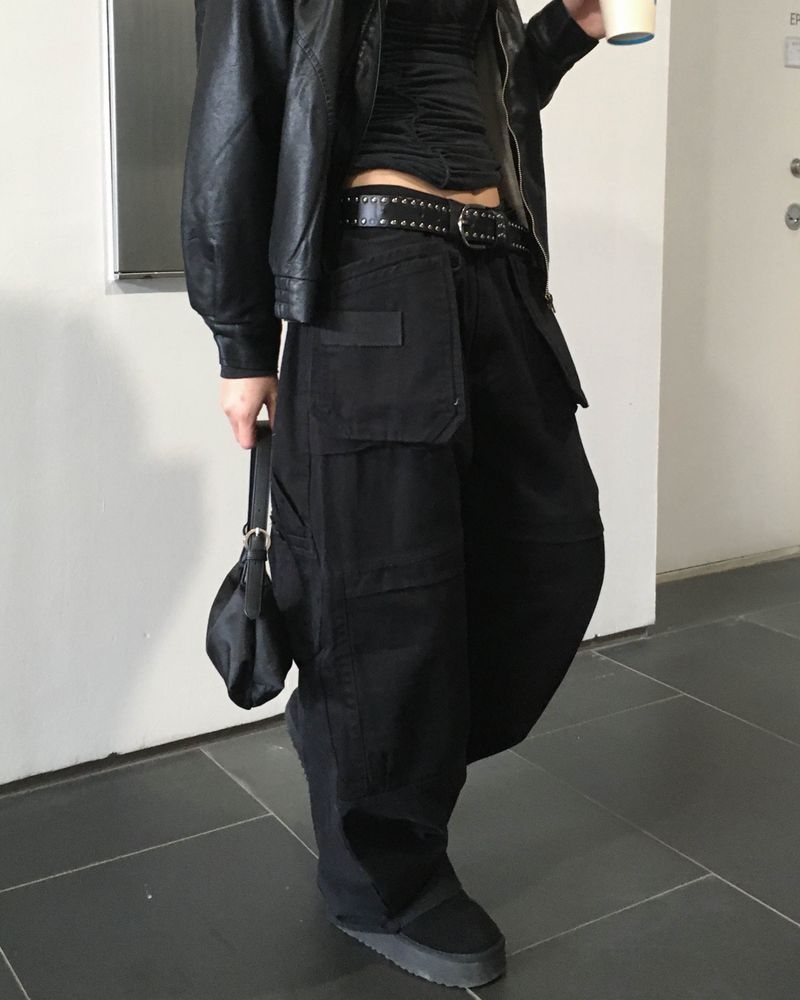 Big pocket black pants