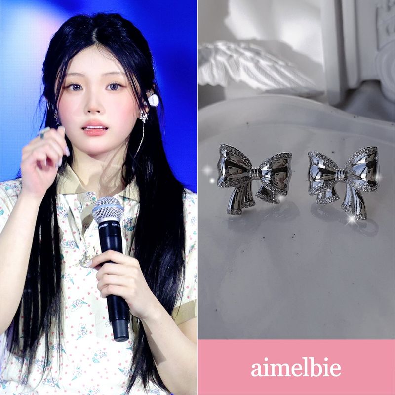 aimelbie（アイメルビー）の「[ILLIT ウォンヒ Piercing] パフィーリボンピアス - Silver Color（アクセサリー）」