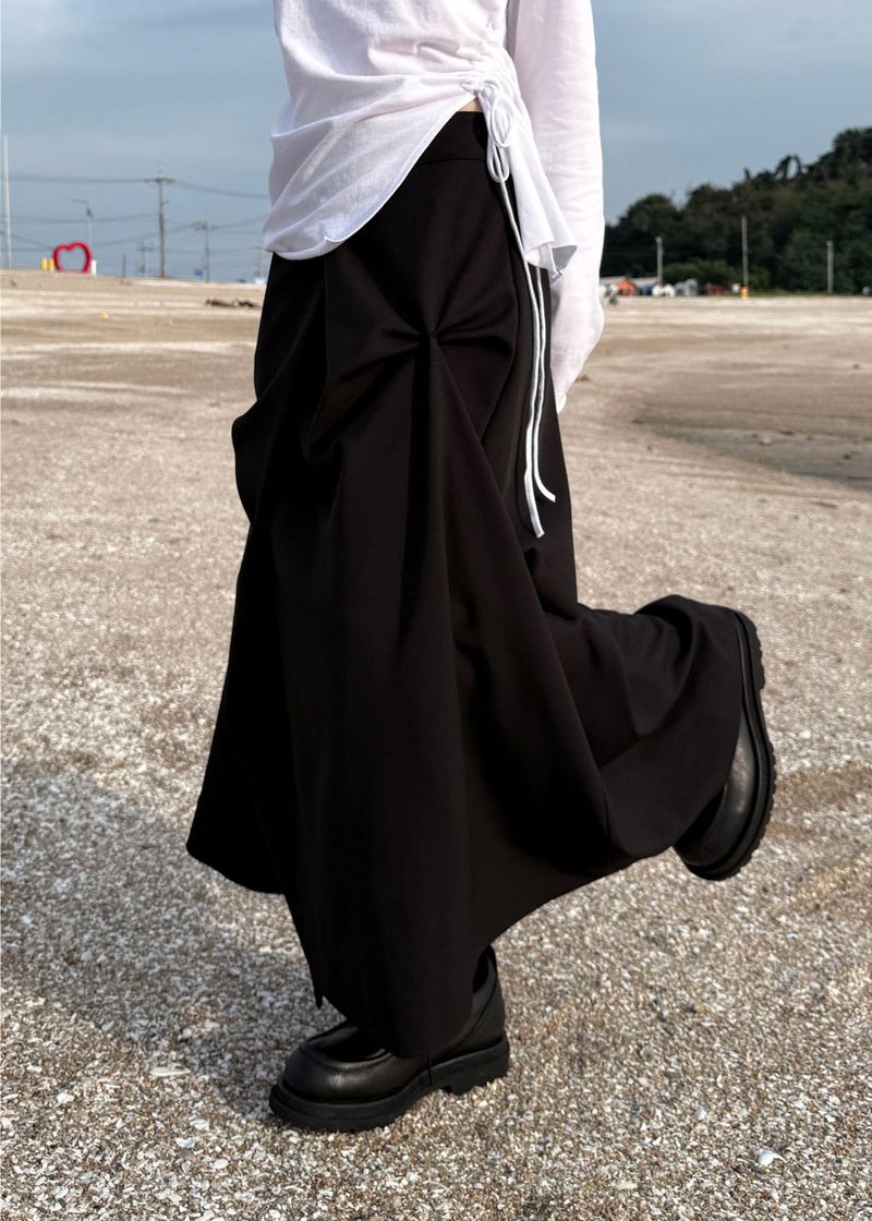  FORMED DRAPE SKIRT