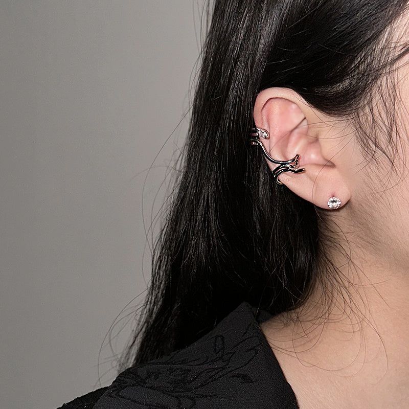 Bling Skull Wave Ear cuff 1PC