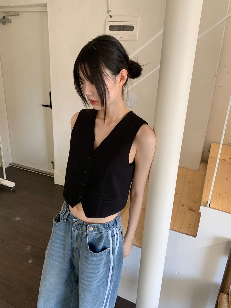 WONDER WONDER（ワンダーワンダー）の「Arder Old Money Wedding Guest Look Button Up Vest Vest（Tops）」