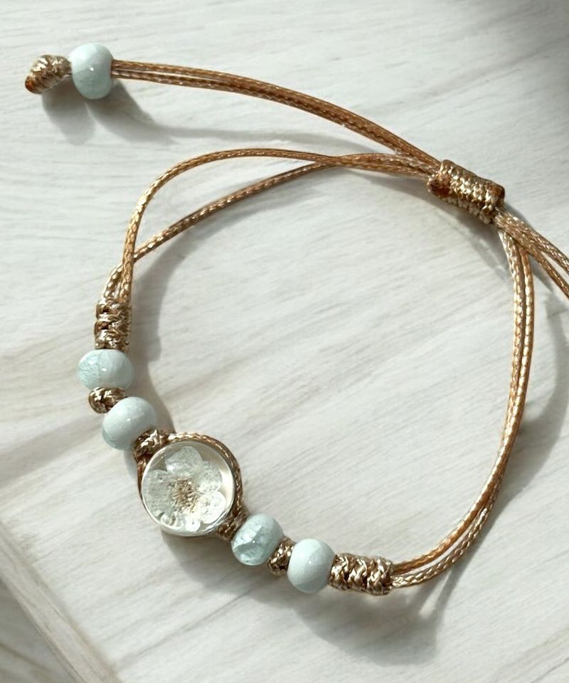 white flower bracelet