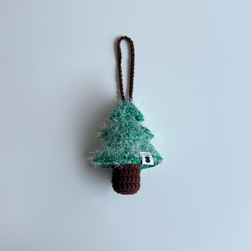 [MADE] Étang Lip balm keyring | Christmas Tree