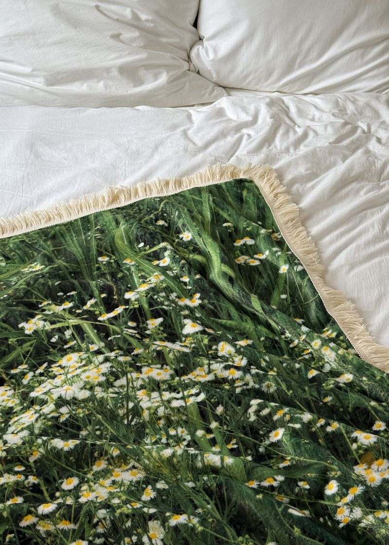 green bloom tassel blanket