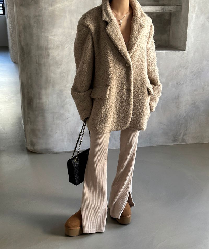 Soft and overfit blazer jacket