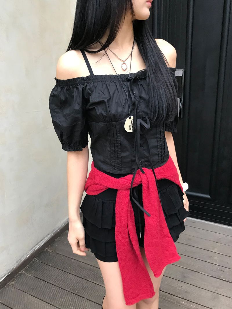 Lovely Note Two-Way Square Neck Off Shoulder Ribbon BLouse