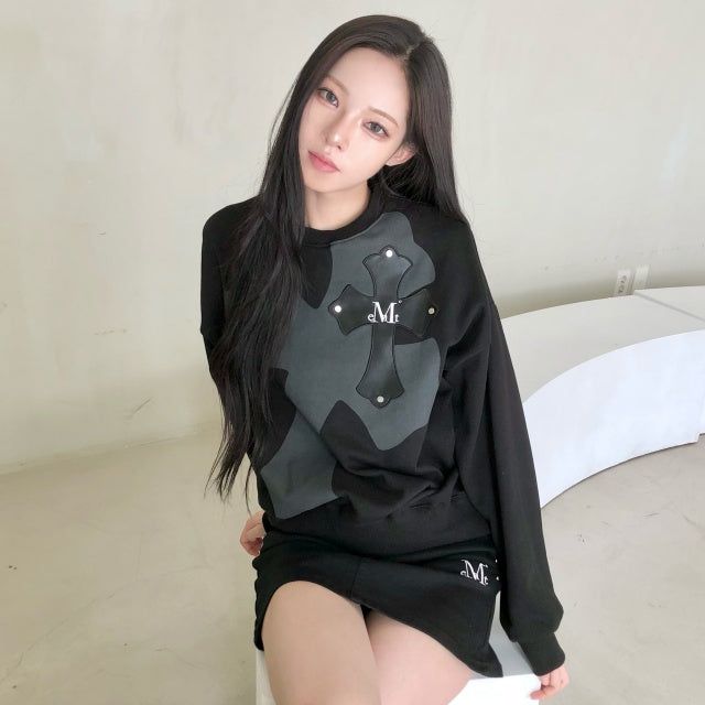 MUCENT（ムセント）の「ノクセンバッククロスレザーパッチMTM UNISEX (2Color)（トップス）」