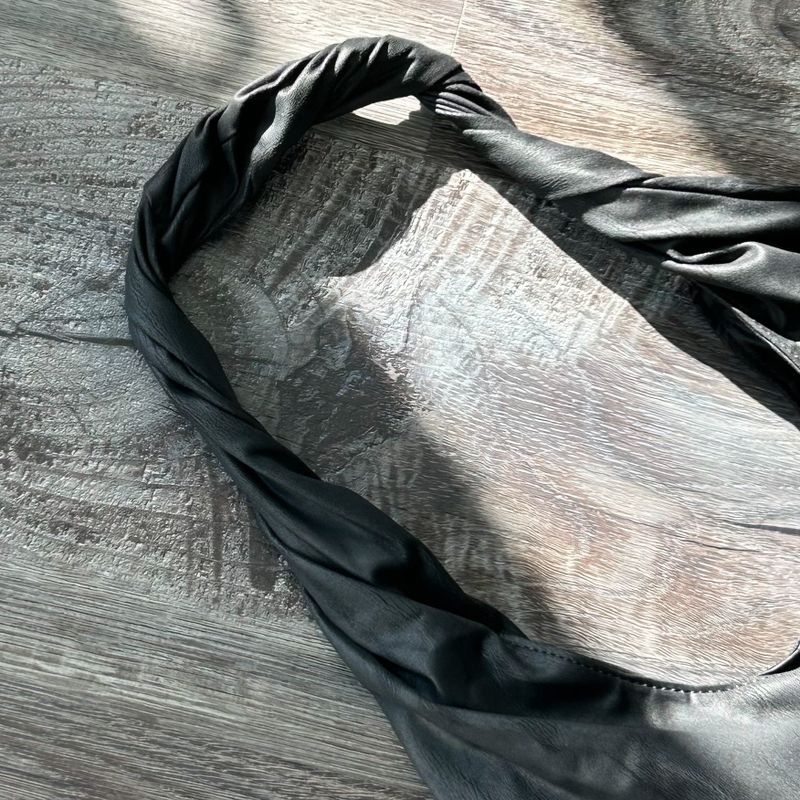 Twist Cloud Bag