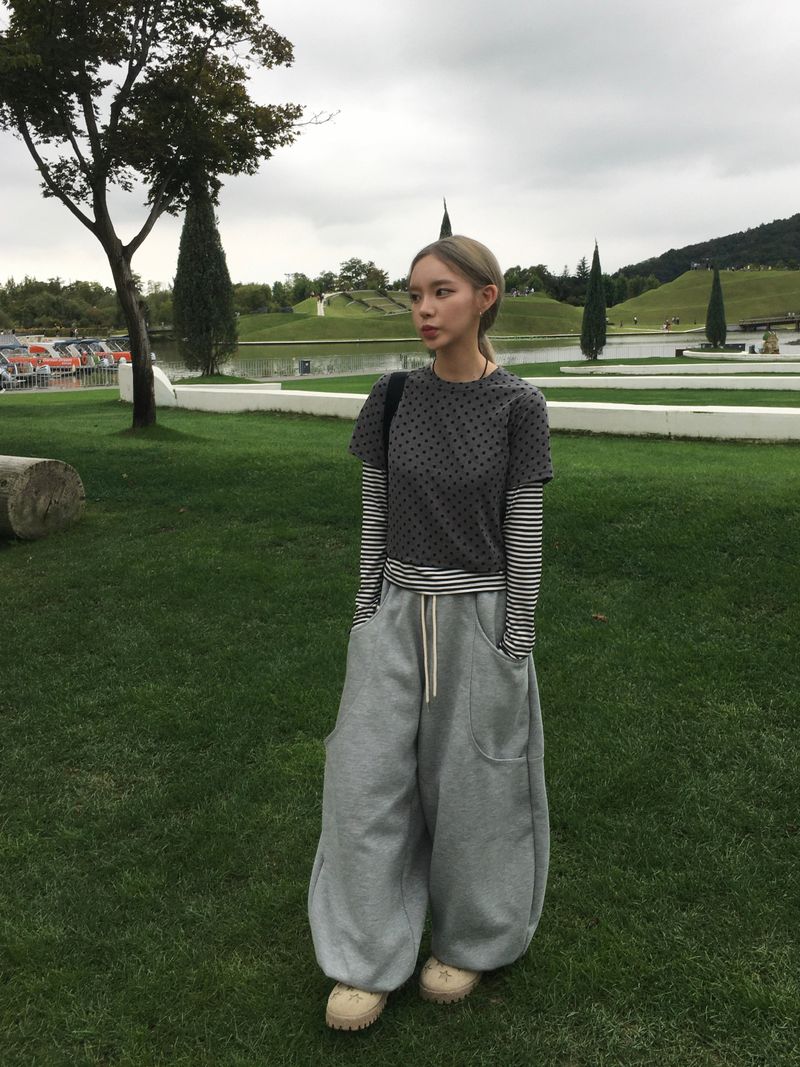 Mile Curved Two-Pocket Sweatpants (6c)