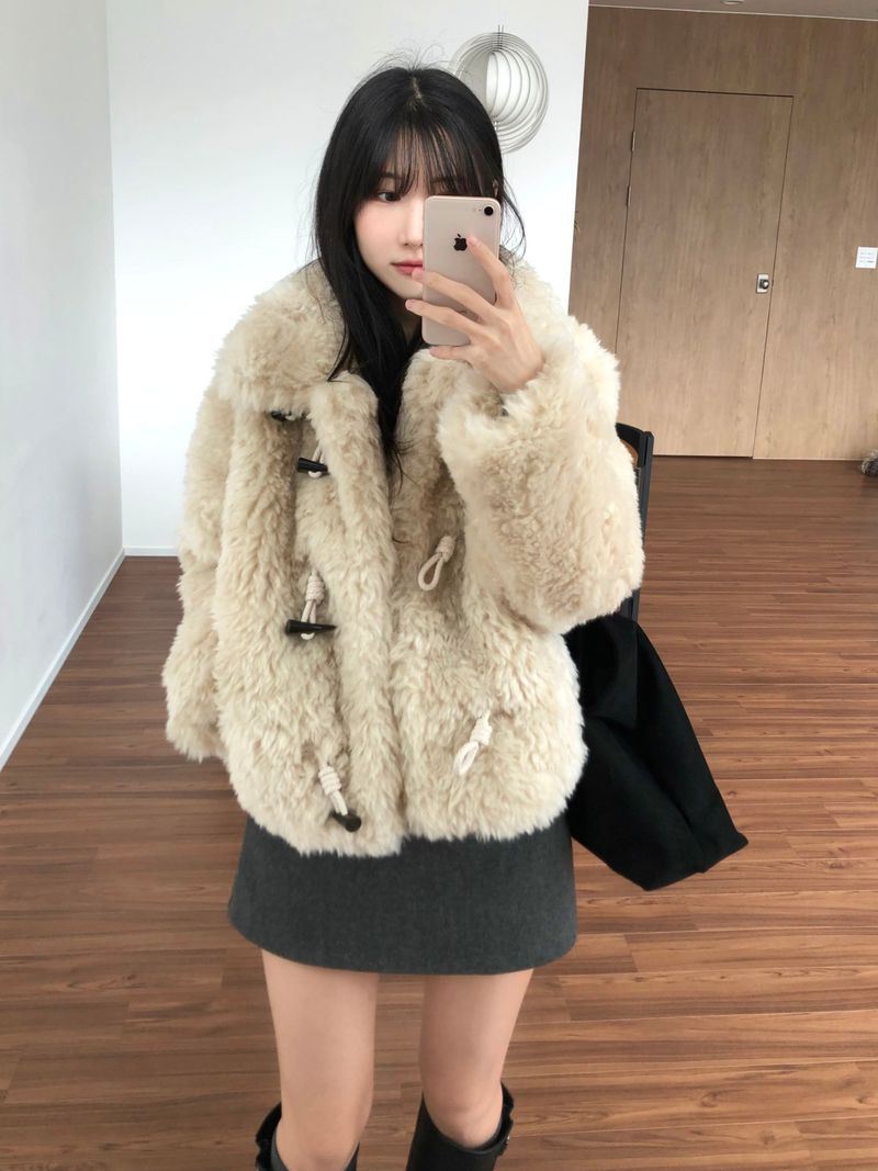 Claude Fur Jacket (2 colors)