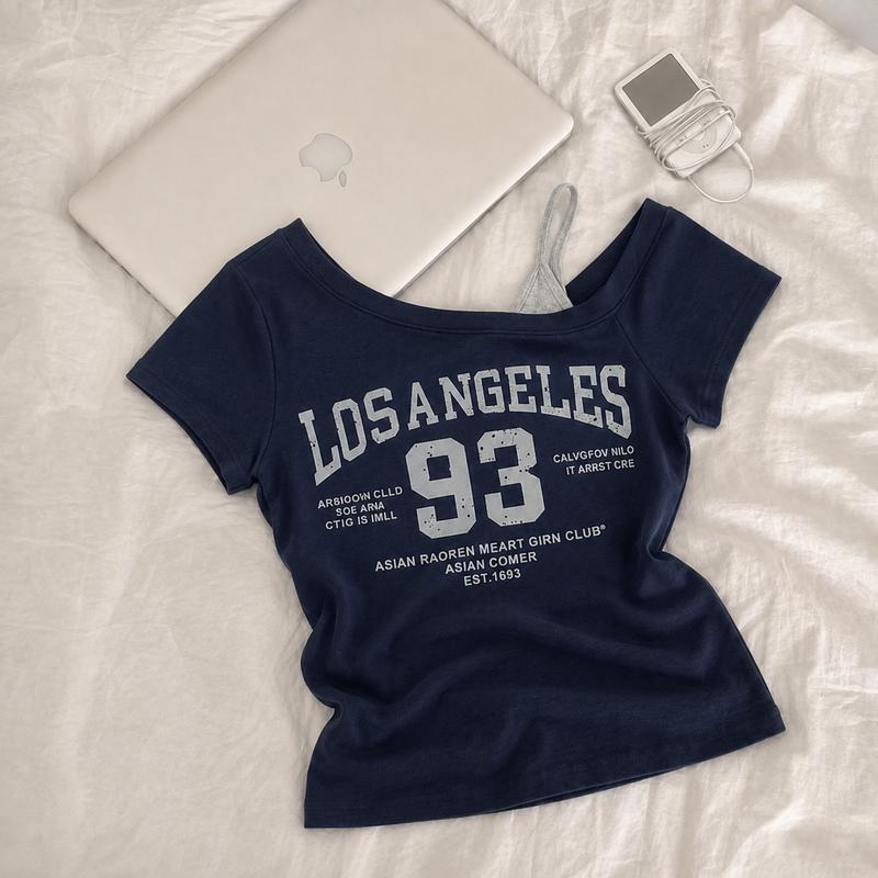 hijjoo（ハイチュー）の「Hip-Style Outfit💫 LA 93 One-Shoulder Short Sleeve (3 colors)（Tops）」